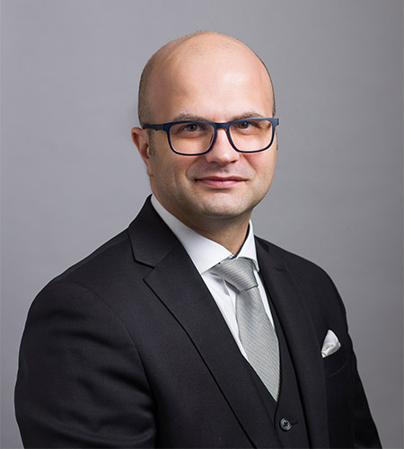 Edgar Jakab
